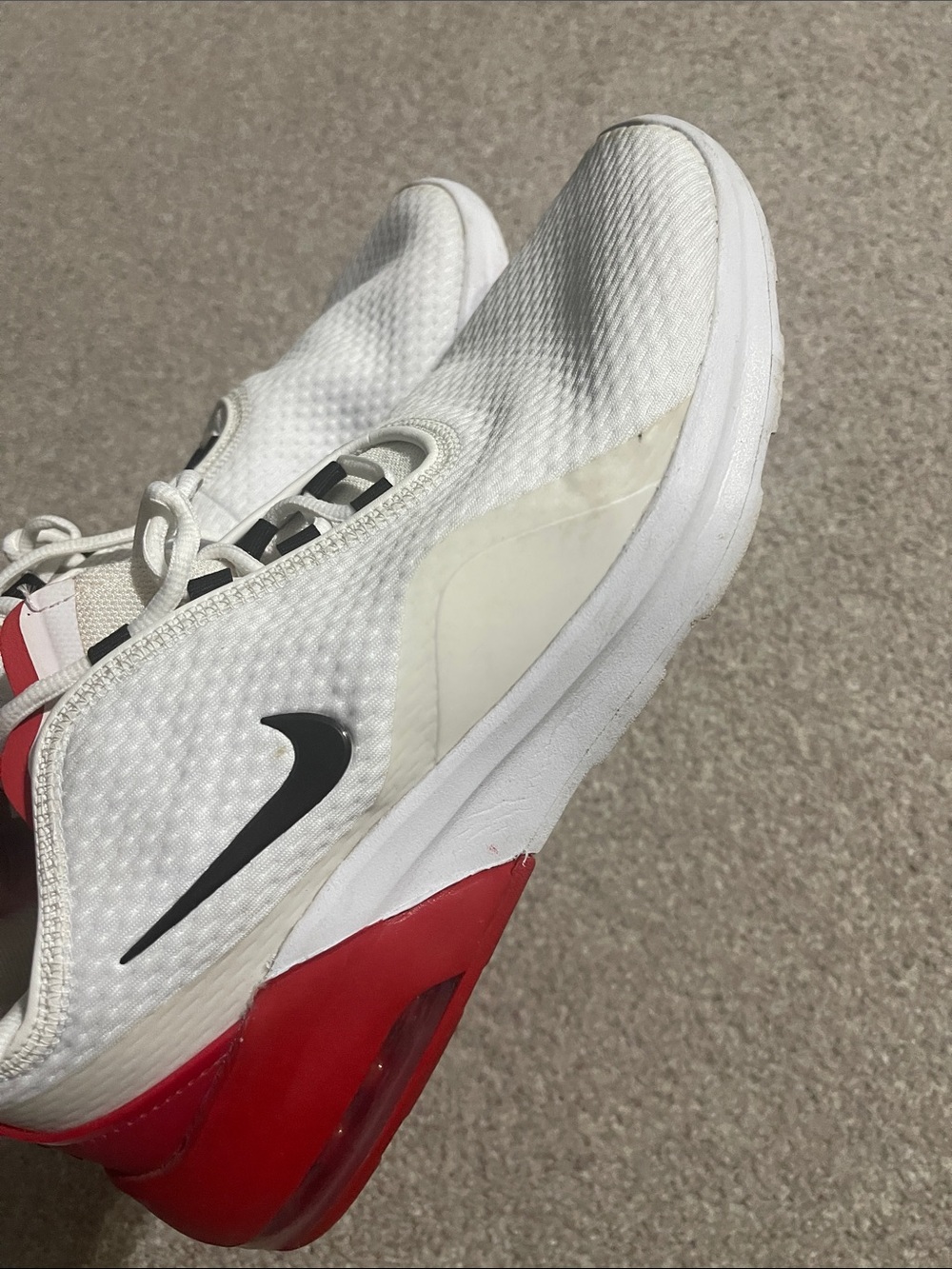 Nike Men's White and Red Athletic Shoes